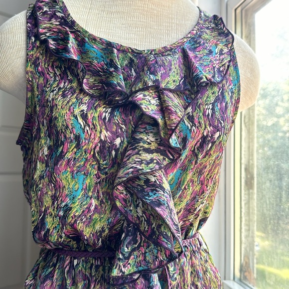 Sleeveless Dress - Picture 3 of 6